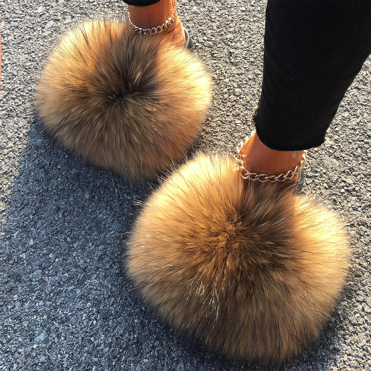 Extra Large Fur Slippers Real Fox Raccoon Fur Slides Flat Flip Flops Beach Designer Sandals Cute Plush Hair Furry Shoes Woman