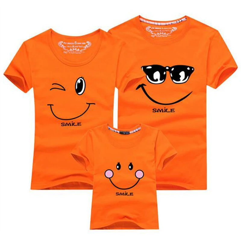 New 2023 Cotton Family Matching T Shirt Smiling Face Shirt Short Sleeves Matching Clothes Fashion Family Outfit Set Tees Tops