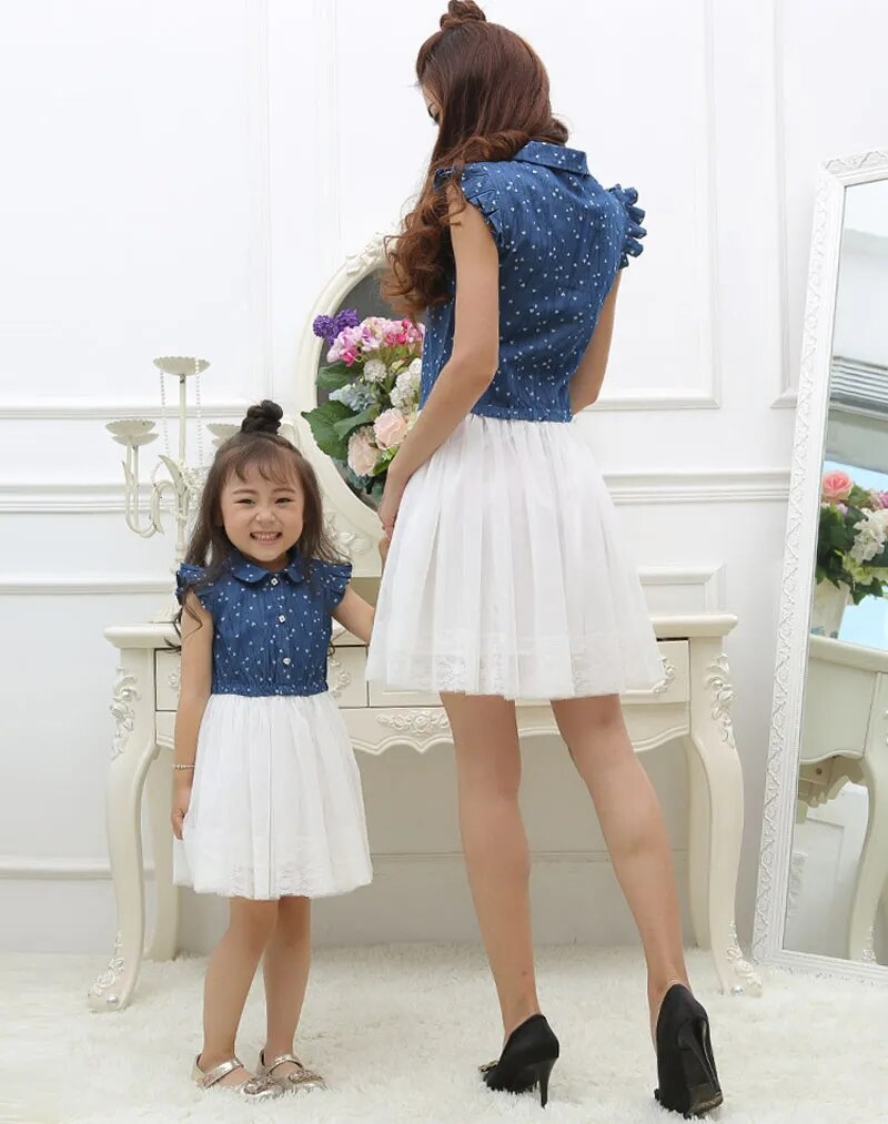 Mother Daughter Dresses 2021 Summer Family Outfits Mom and Daughter Dress Matching Clothes Blue White Dress for Kids and Women