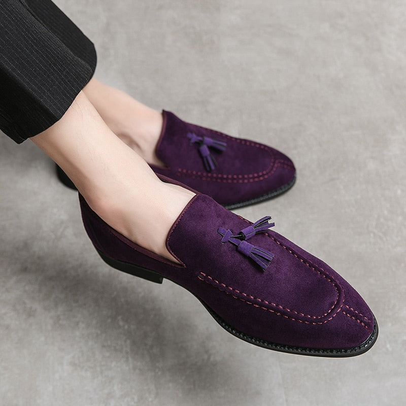 Men&#39;s Loafers Brand Suede Leather Shoes Vintage Slip-on Classic Casual Men Driving Shoes Wedding Male Dress Shoes Tassel pointed