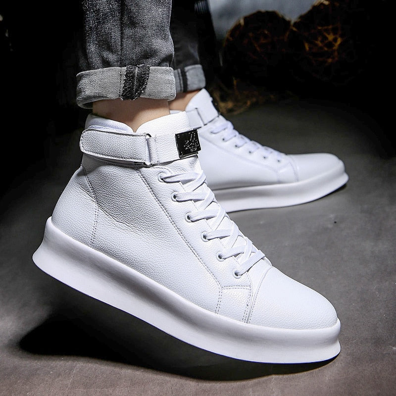 Hot Sale Fashion Red Sneakers Men Comfortable High top Skateboard Shoes Man Designer Platform Trainers Men Leather Sneakers 2022