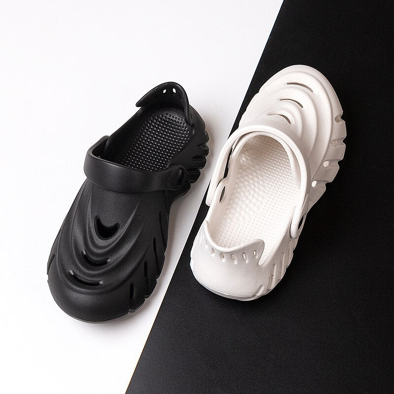 Men Women Sandals Outdoor Casual Garden Slippers Beach Shoes Breathable Hollow Lightweight Home Slippers Unisex Holes Sandals