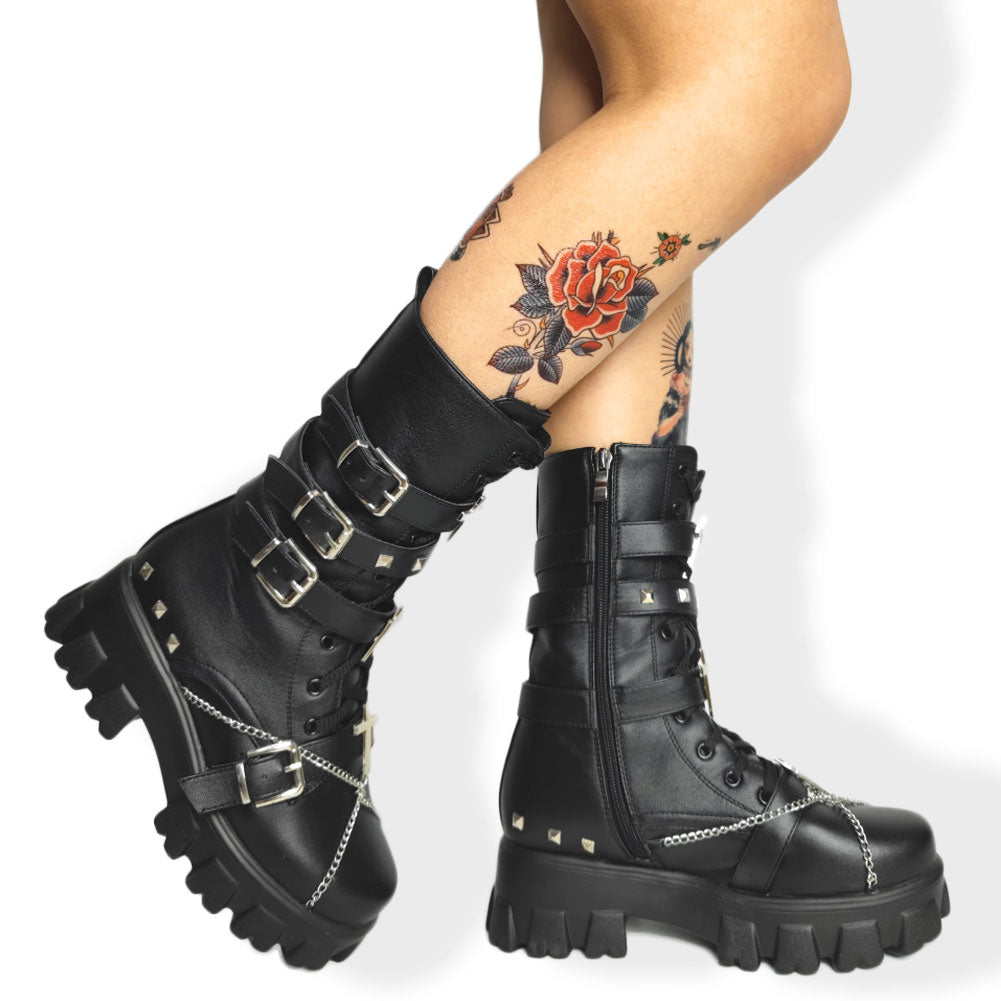 GIGIFOX Fashionable Trendy Black White Gothic Platform Buckles Chains Punk Rivets Combat Motorcycle Boots Shoes For Women 2022