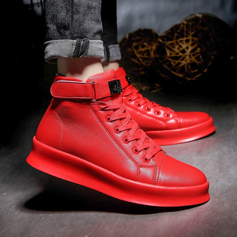 Hot Sale Fashion Red Sneakers Men Comfortable High top Skateboard Shoes Man Designer Platform Trainers Men Leather Sneakers 2022