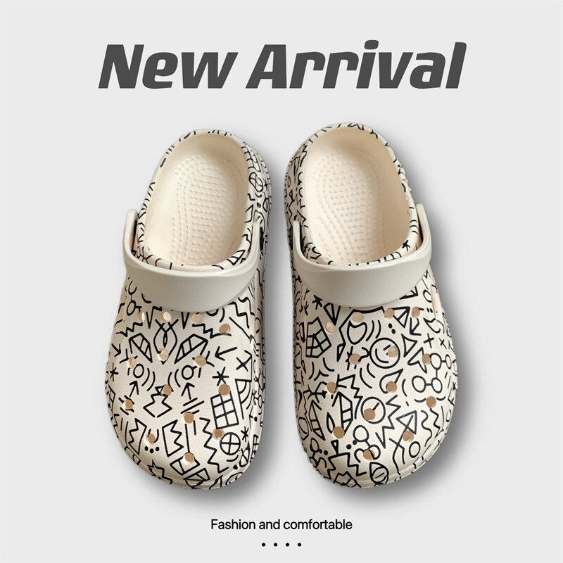 2023 Spring Hollow Couple Sandals New girl's Beach Garden Shoes Outdoor head-cover Outer Wear PVC Super Soft men Casual Sandals