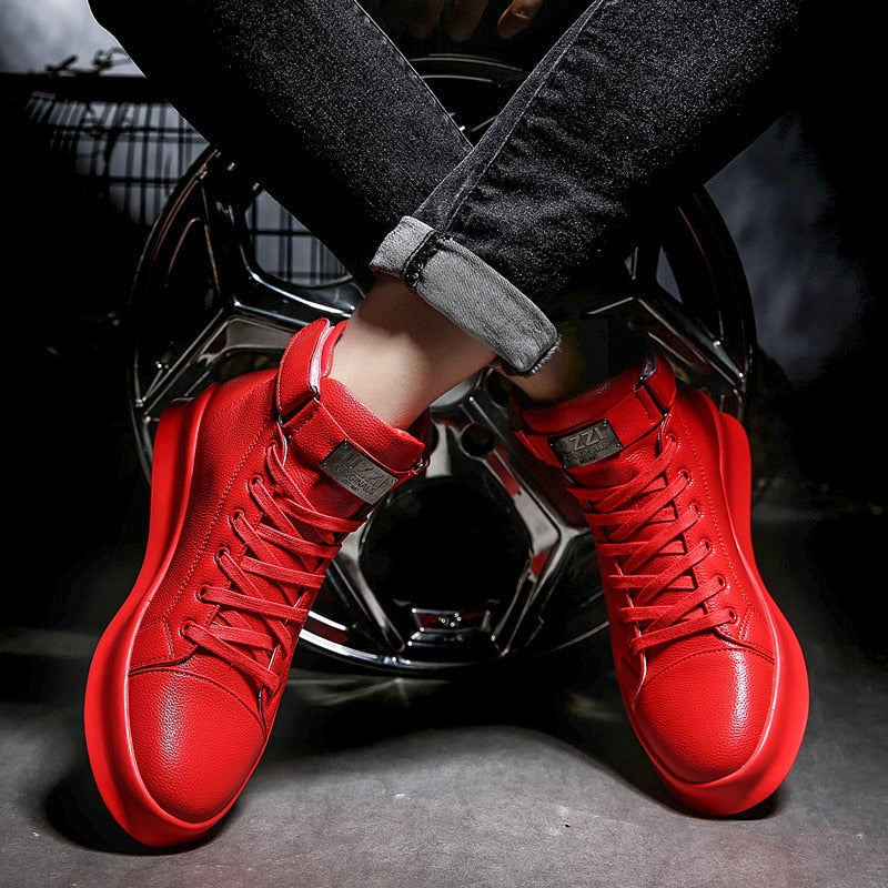 Hot Sale Fashion Red Sneakers Men Comfortable High top Skateboard Shoes Man Designer Platform Trainers Men Leather Sneakers 2022