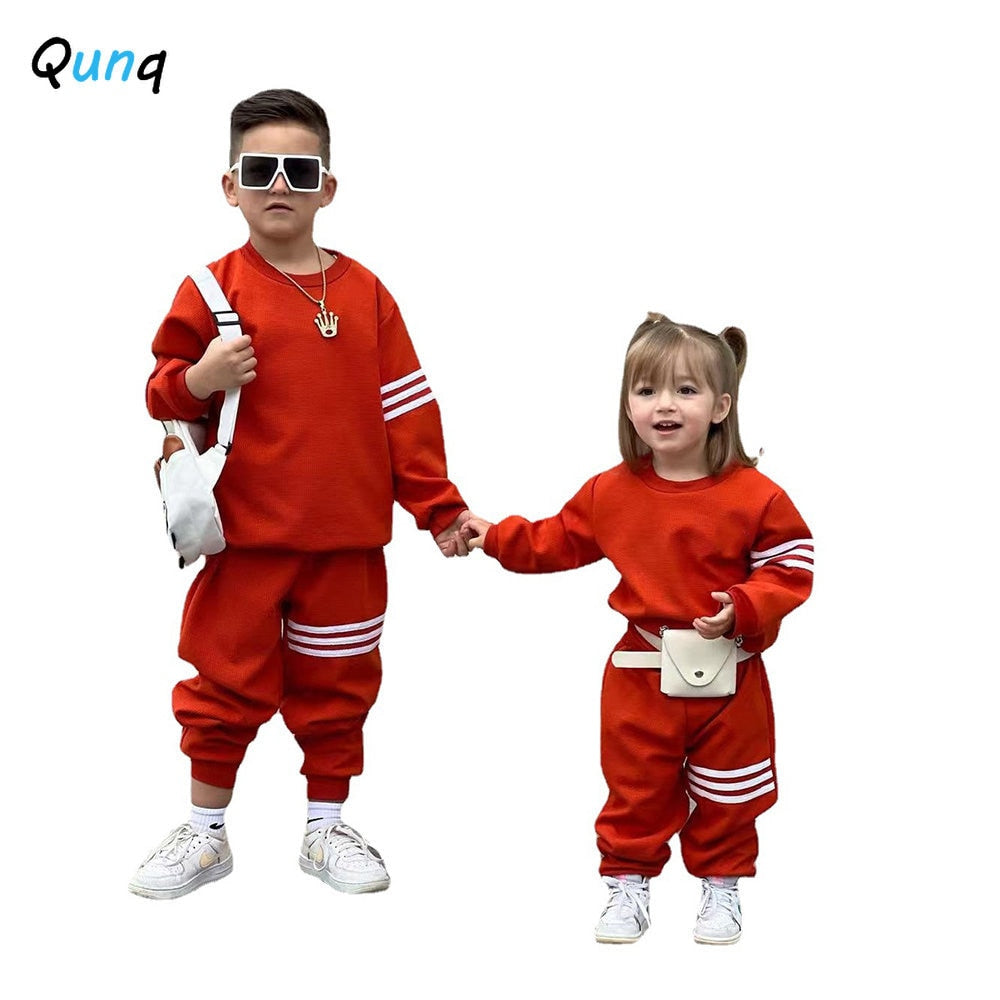 Qunq 2023 Spring Boys Girls Long Sleeve Stripe Stitching Pullover Top + Pants 2 Pieces Set Sporty Casual Kids Clothes Age 3T-8T