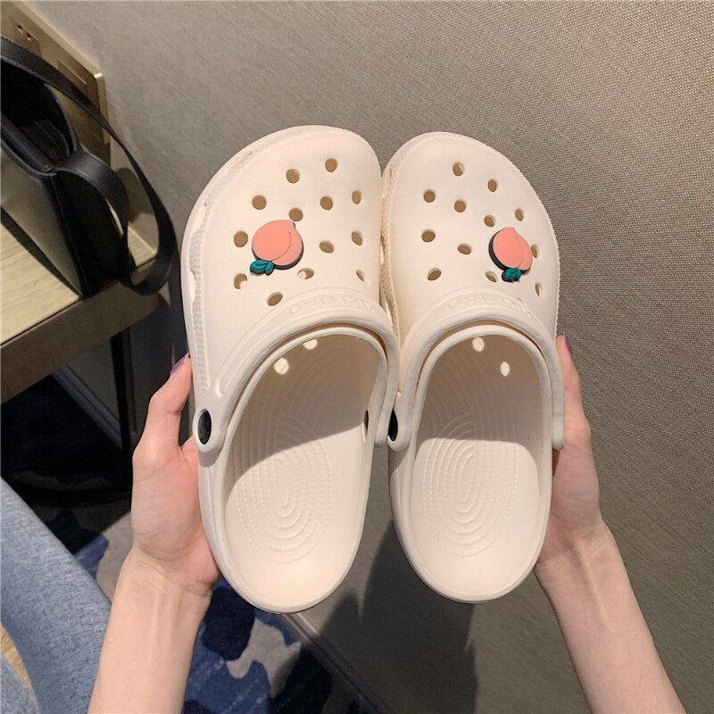 Solid Croc Shoes for DIY peach Clogs Beach Slippers Hole Sandals for Men and Women EVA Non-slip Holiday Pillow Cloud Slippers