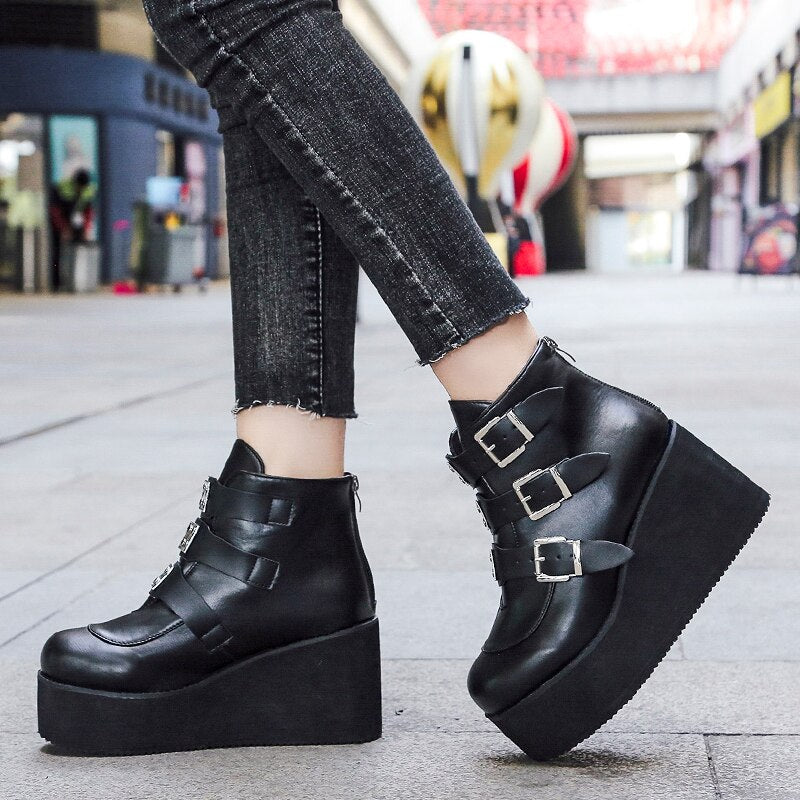 Black Punk New Ins Hot Platform High Heels Gothic Vampire Wedge Shoes Large 35-43 Cosplay Fashion Motorcycle Ankle Boots Women