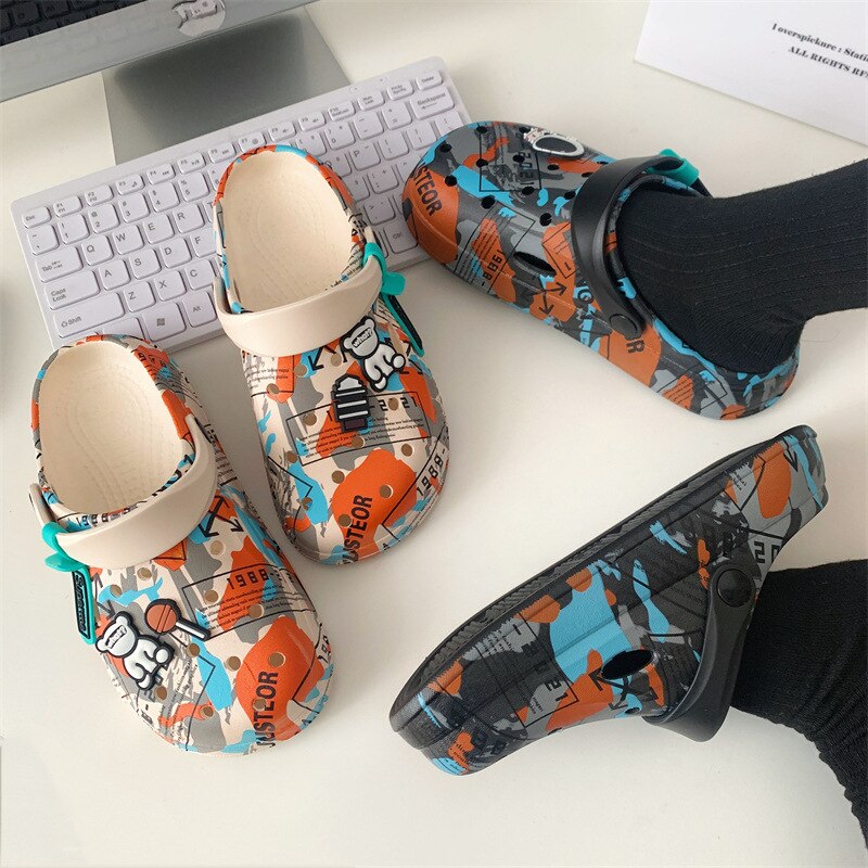 2023 Spring Hollow Couple Sandals New girl's Beach Garden Shoes Outdoor head-cover Outer Wear PVC Super Soft men Casual Sandals