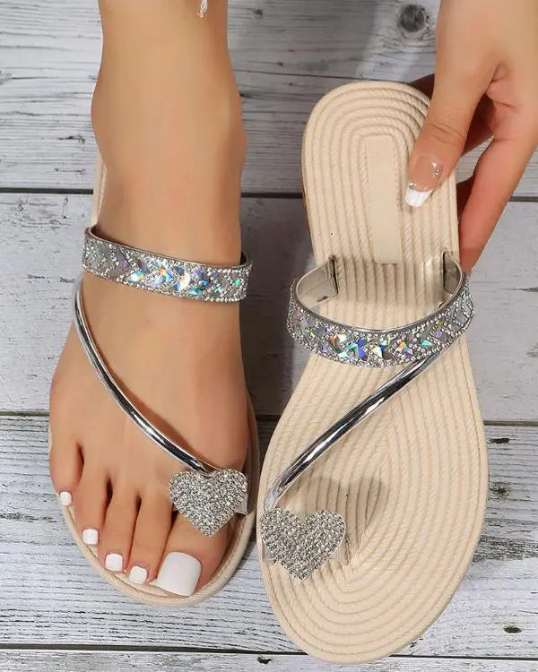 Rhinestone Heart Pattern Toe Ring Flip Flops