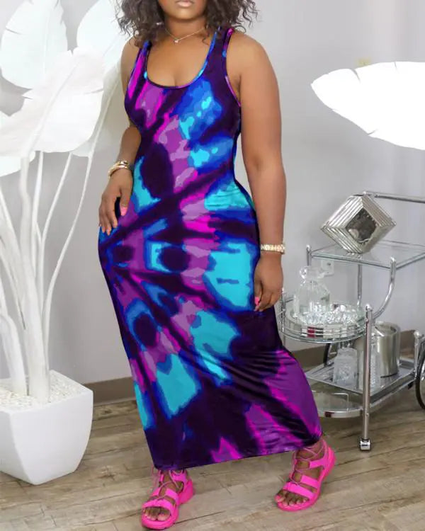 Vestido maxi sem mangas com estampa tie dye e decote em U