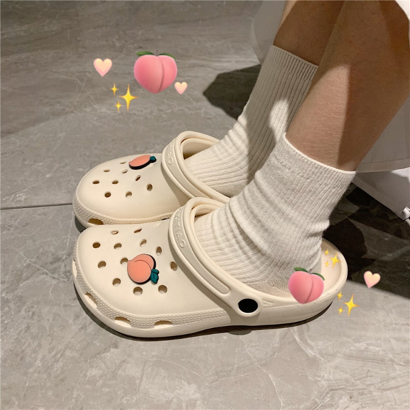 Solid Croc Shoes for DIY peach Clogs Beach Slippers Hole Sandals for Men and Women EVA Non-slip Holiday Pillow Cloud Slippers