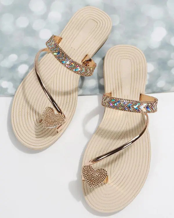 Rhinestone Heart Pattern Toe Ring Flip Flops